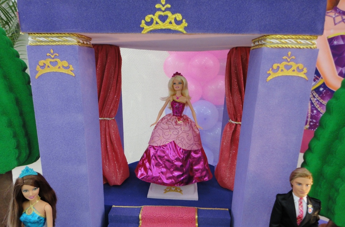 Barbie-Escola-de-Princesas-Detalhes2.jpg