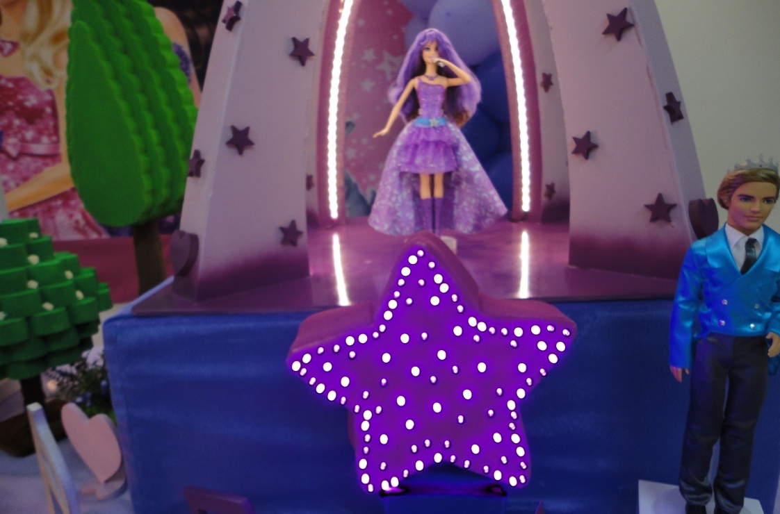 Barbie-a-princesa-e-a-pop-star-detalhes-4.jpg