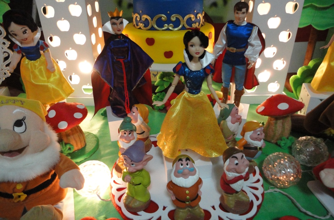 Branca-de-Neve-detalhes-1.jpg