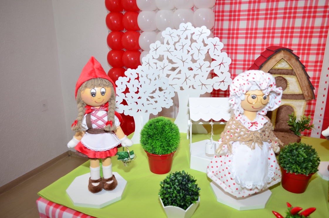 Chapeuzinho-Vermelho-detalhes-1.jpg